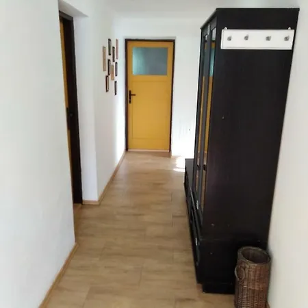 Evelyn Apartment